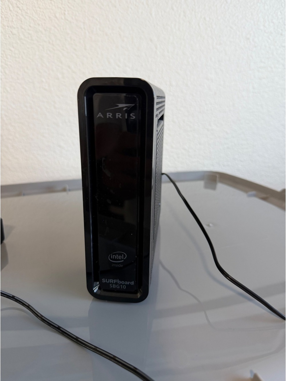 ARRIS SURFboard SBG10 DOCSIS 3.0 WiFi Cable Modem Router Gateway Black